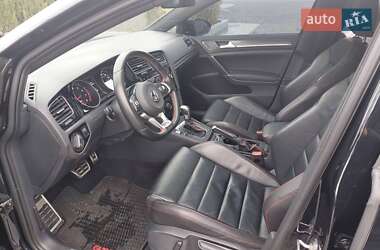 Хэтчбек Volkswagen Golf GTI 2020 в 