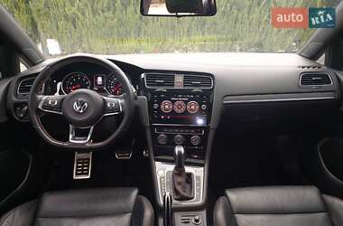 Хэтчбек Volkswagen Golf GTI 2020 в 