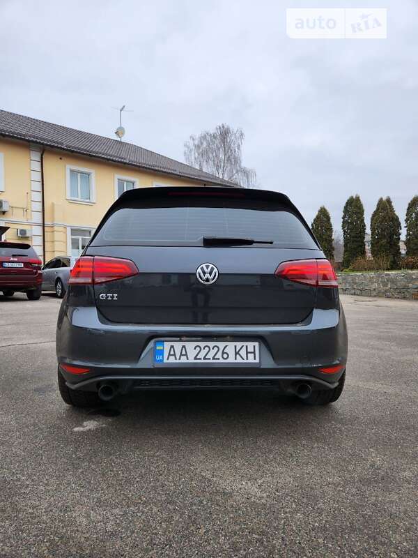 Хетчбек Volkswagen Golf GTI 2017 в Києві