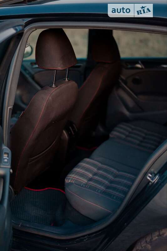 Хетчбек Volkswagen Golf GTI 2012 в Черкасах фото 29 Хетчбек Volkswagen Golf GTI 2012 в Черкасах