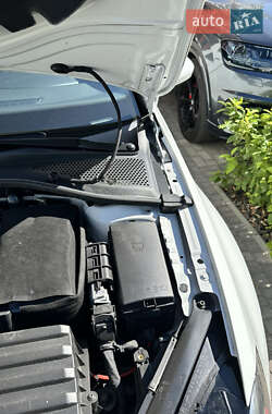 Хэтчбек Volkswagen Golf GTI 2014 в 