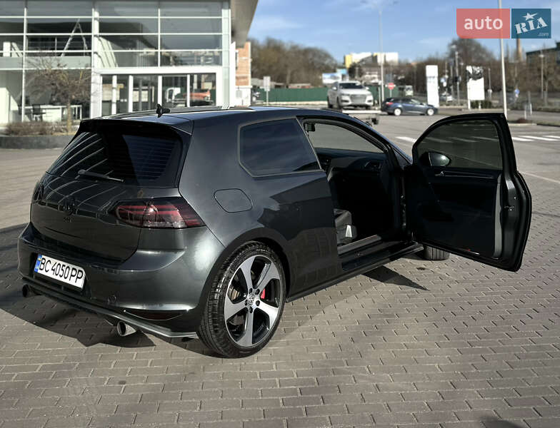 Хэтчбек Volkswagen Golf GTI 2015 в Ровно