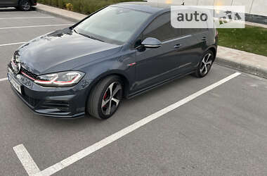 Хэтчбек Volkswagen Golf GTI 2020 в Киеве