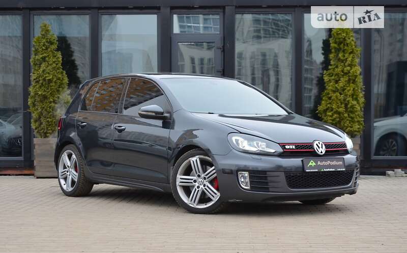 Volkswagen Golf GTI