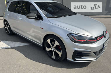 Хэтчбек Volkswagen Golf GTI 2014 в Киеве