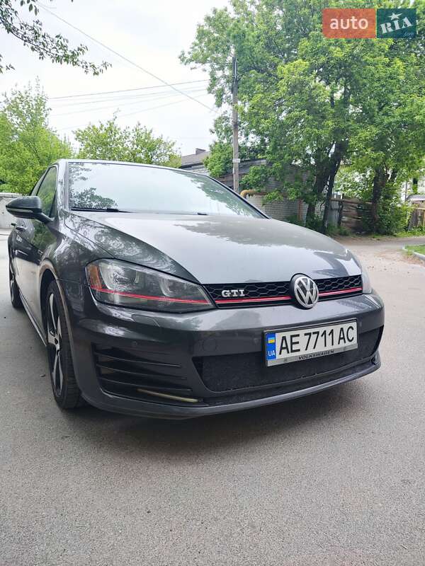 Хэтчбек Volkswagen Golf GTI 2015 в Днепре фото 3 Хэтчбек Volkswagen Golf GTI 2015 в Днепре