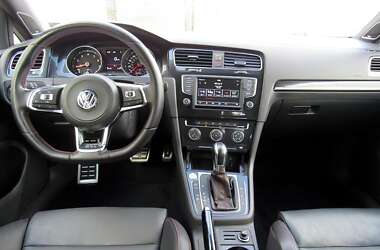 Хэтчбек Volkswagen Golf GTI 2017 в Днепре