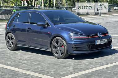 Хетчбек Volkswagen Golf GTI 2014 в Дніпрі