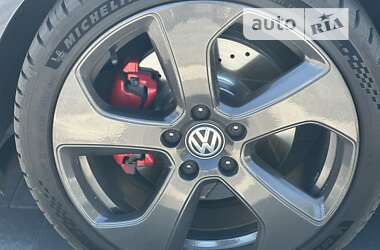 Хэтчбек Volkswagen Golf GTI 2014 в Днепре