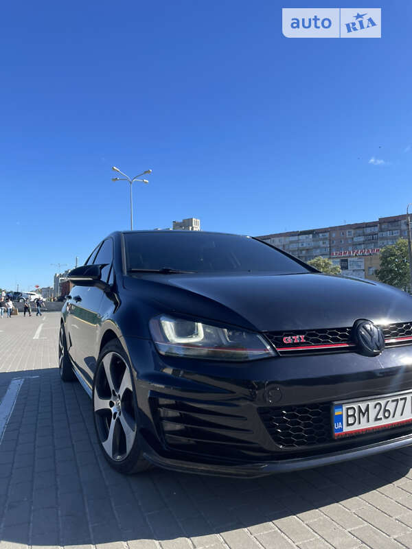 Хэтчбек Volkswagen Golf GTI 2016 в Сумах