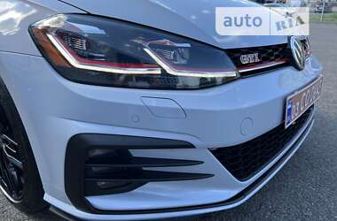 Хэтчбек Volkswagen Golf GTI 2020 в 