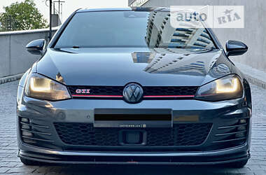 Хетчбек Volkswagen Golf GTI 2015 в Києві