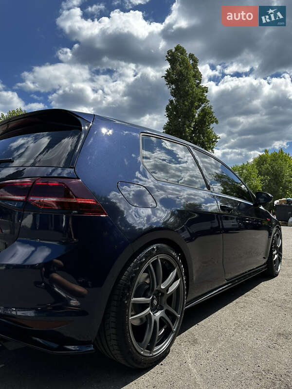 Хэтчбек Volkswagen Golf GTI 2016 в Одессе
