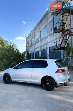 Хетчбек Volkswagen Golf GTI 2015 в Києві