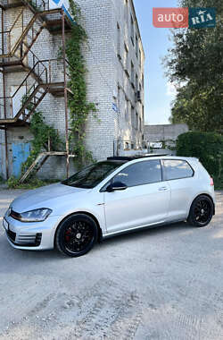 Хетчбек Volkswagen Golf GTI 2015 в Києві