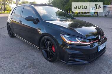 Хэтчбек Volkswagen Golf GTI 2018 в Киеве