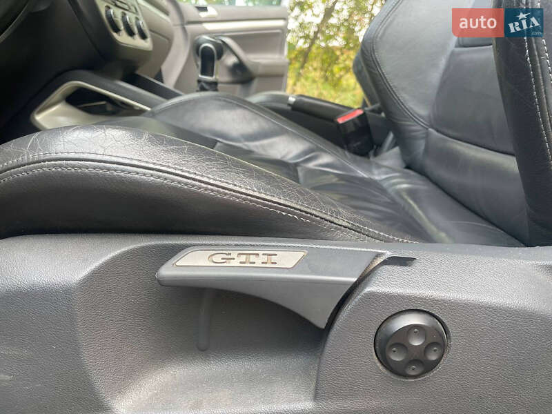 Хетчбек Volkswagen Golf GTI 2005 в Ковелі