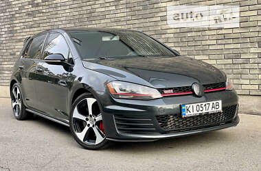 Хэтчбек Volkswagen Golf GTI 2016 в Киеве