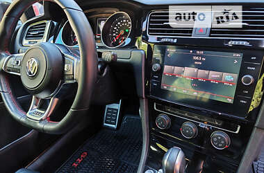 Хэтчбек Volkswagen Golf GTI 2020 в 