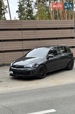 Хетчбек Volkswagen Golf GTI 2010 в Гостомелі