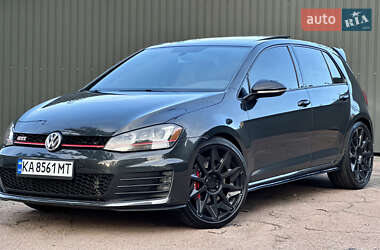 Хэтчбек Volkswagen Golf GTI 2016 в Киеве