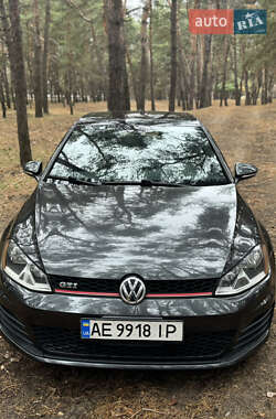 Хэтчбек Volkswagen Golf GTI 2015 в Днепре