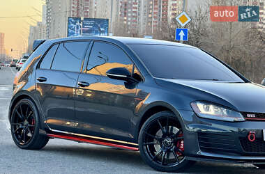 Хетчбек Volkswagen Golf GTI 2016 в Києві