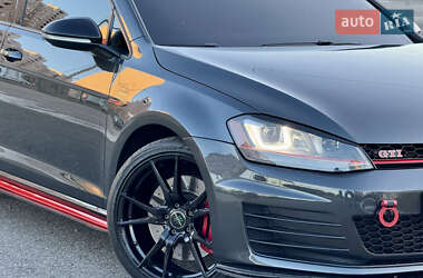 Хетчбек Volkswagen Golf GTI 2016 в Києві