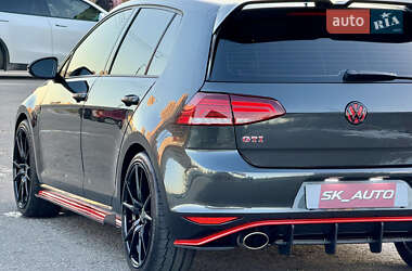 Хетчбек Volkswagen Golf GTI 2016 в Києві