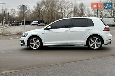 Хэтчбек Volkswagen Golf GTI 2020 в Киеве