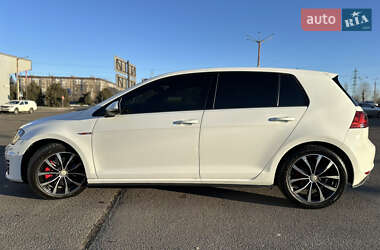 Хэтчбек Volkswagen Golf GTI 2015 в 