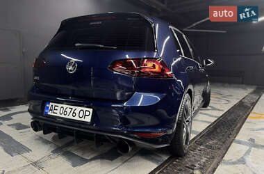 Хетчбек Volkswagen Golf GTI 2015 в Дніпрі