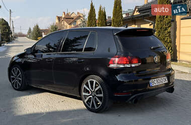 Хэтчбек Volkswagen Golf GTI 2012 в 