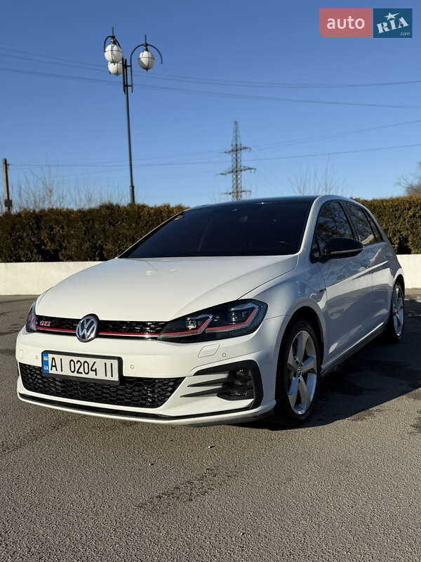 Volkswagen Golf GTI 2019