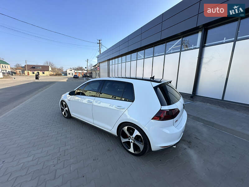 Хэтчбек Volkswagen Golf GTI 2015 в Пирятине