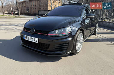 Хэтчбек Volkswagen Golf GTI 2014 в Каменском