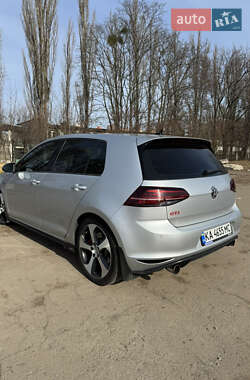 Хэтчбек Volkswagen Golf GTI 2017 в Киеве