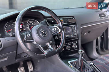 Хэтчбек Volkswagen Golf GTI 2015 в Днепре