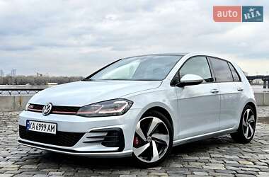 Хэтчбек Volkswagen Golf GTI 2018 в Киеве