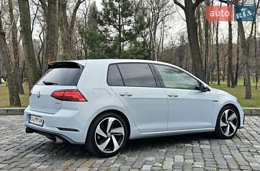 Хэтчбек Volkswagen Golf GTI 2018 в 