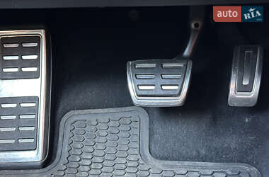 Хетчбек Volkswagen Golf GTI 2017 в 