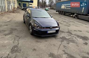 Хетчбек Volkswagen Golf GTI 2015 в 