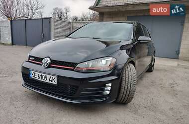 Хэтчбек Volkswagen Golf GTI 2015 в 
