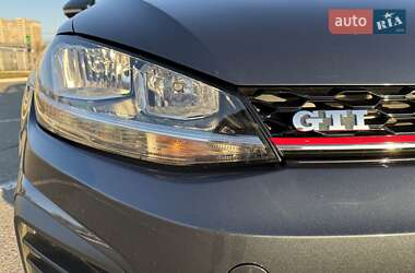 Хетчбек Volkswagen Golf GTI 2018 в 