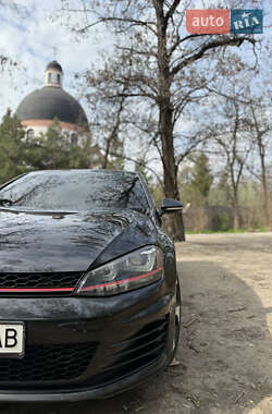 Хэтчбек Volkswagen Golf GTI 2016 в 