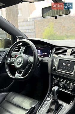 Хэтчбек Volkswagen Golf GTI 2016 в 