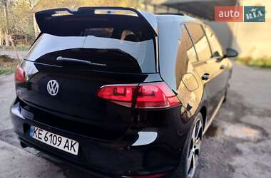 Хэтчбек Volkswagen Golf GTI 2015 в 