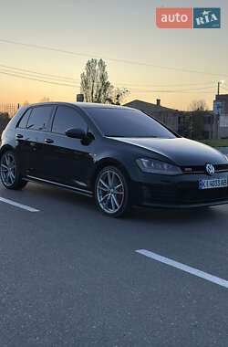 Хетчбек Volkswagen Golf GTI 2016 в 