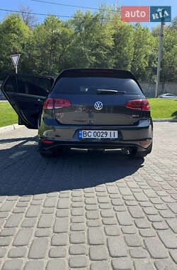 Хетчбек Volkswagen Golf GTI 2017 в 