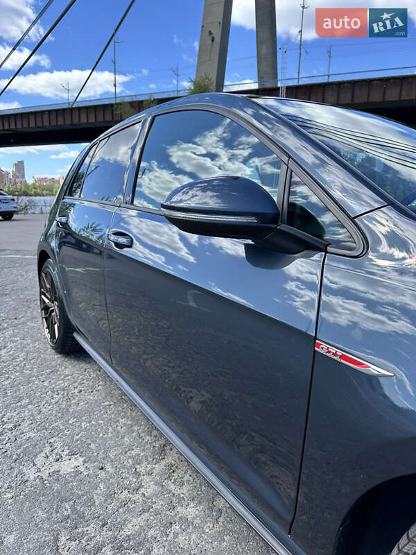 Хетчбек Volkswagen Golf GTI 2019 в Києві